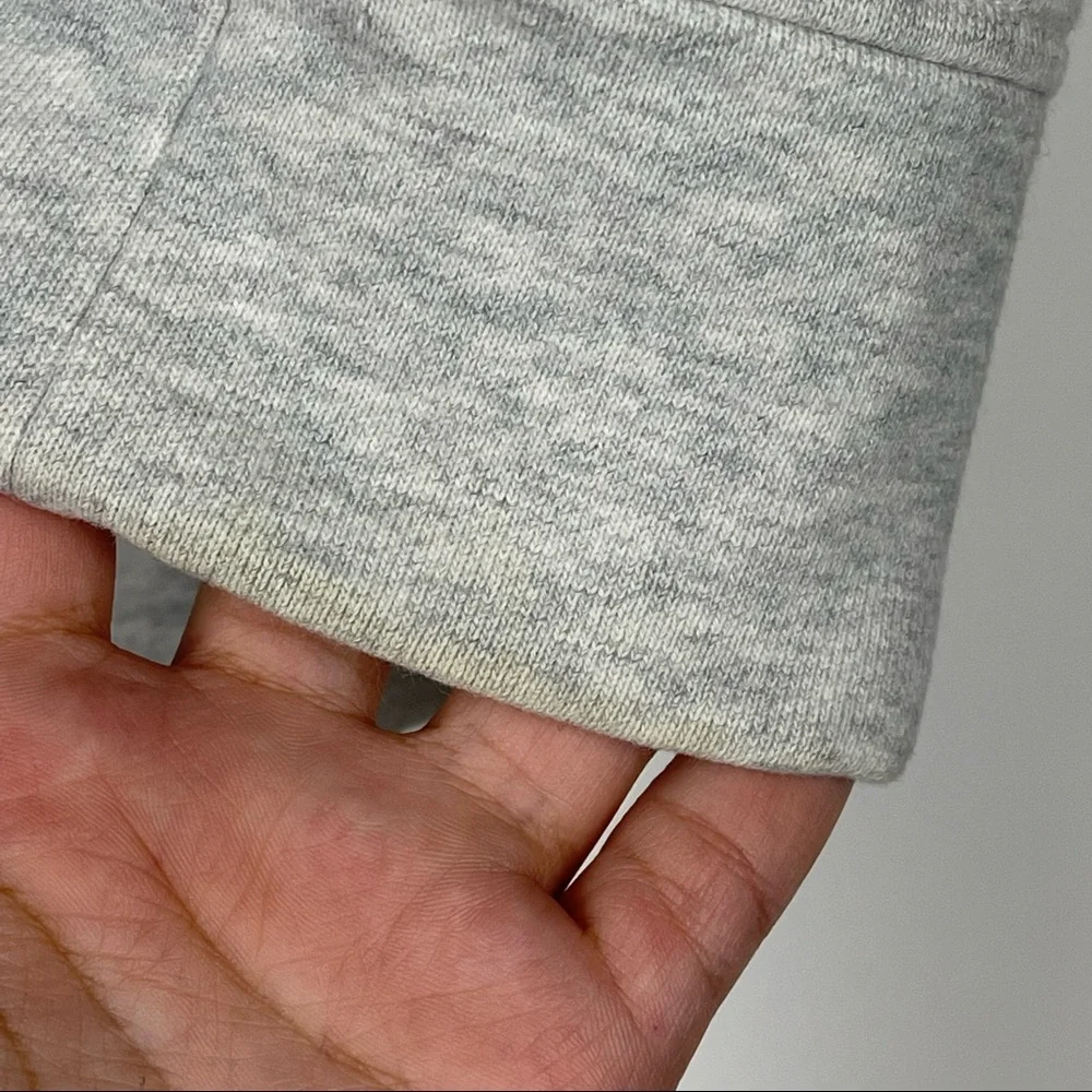 Athleta Pacific Pullover Wool Blend Sweatshirt Size Medium Gray Fuzzy Crew Neck - Picture 7 of 8